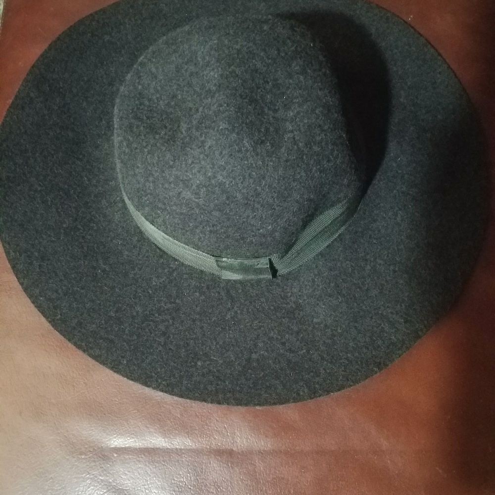 Wool bolero hat